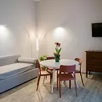 Suite Apartments 切尔维亚