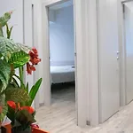 Suite Apartments
