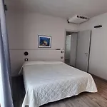 Suite Apartments 公寓 *