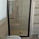 Suite Apartments 公寓