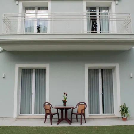 Suite Apartments Daire *