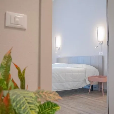 아파트 Suite Apartments *