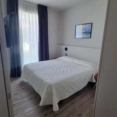 Suite Apartments 체르비아
