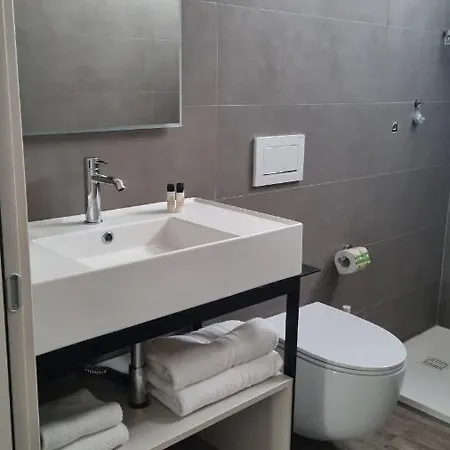 Suite Apartments *