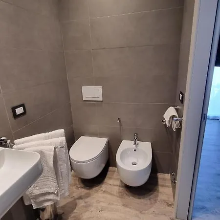 Suite Apartments Apartment