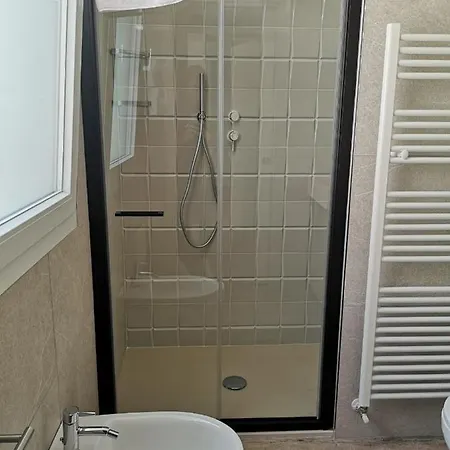 Suite Apartments Apartment