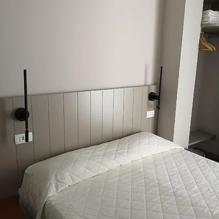 Suite Apartments Apartment