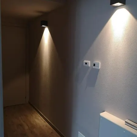 Suite Apartments Apartment *