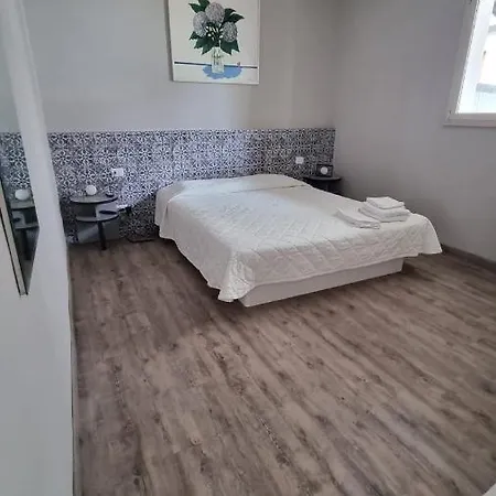 Suite Apartments