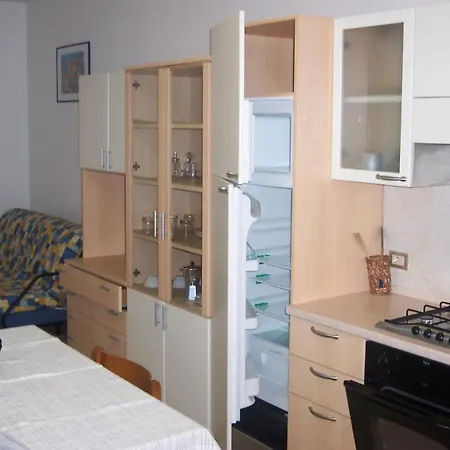 Suite Apartments Apartment