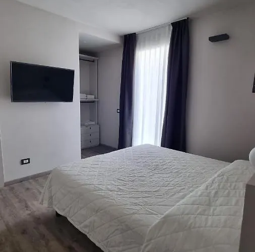 Suite Apartments