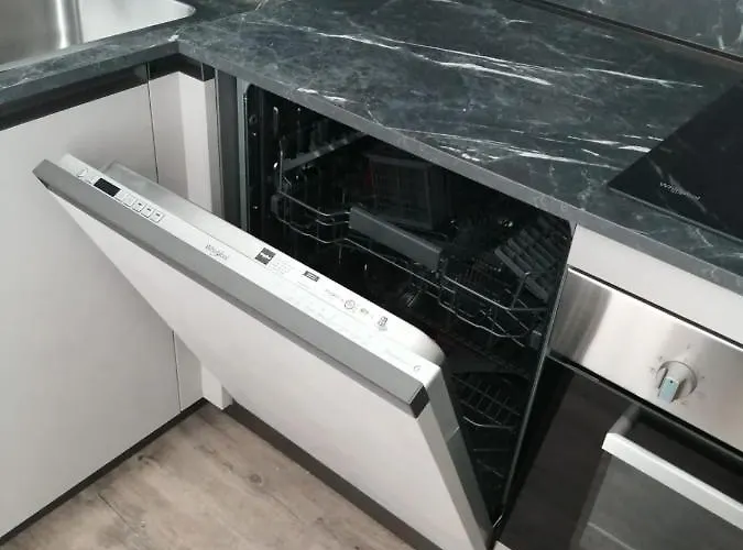 Suite Apartments شقة تّشيرفييا