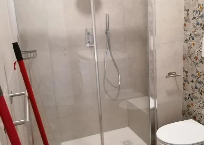 Suite Apartments *